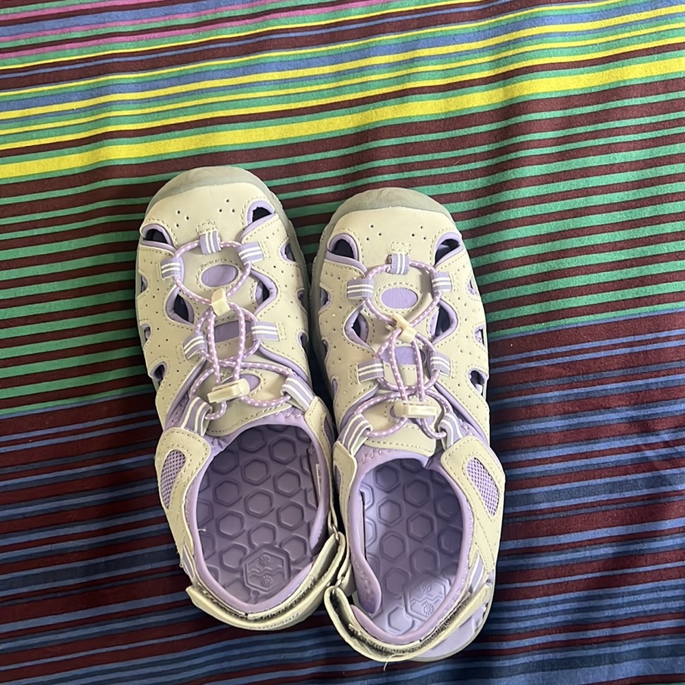 Khombu water/hiking shoes NWOT